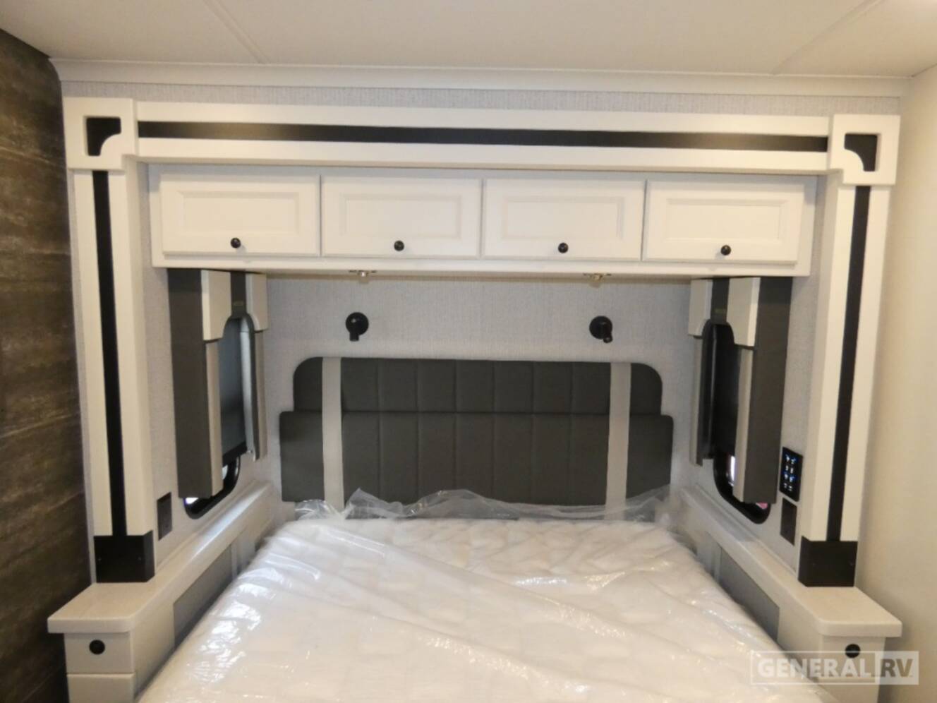 A photo of this 2026 Tiffin ALLEGRO 36LA