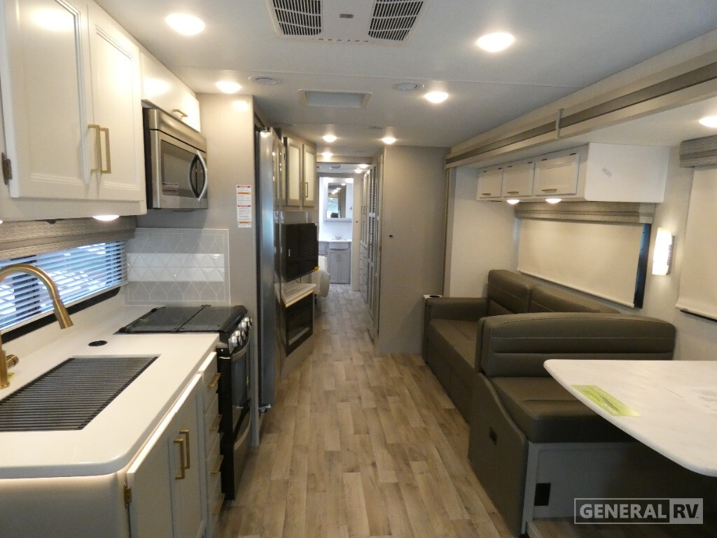 2026 Thor Motor Coach HURRICANE 35G in wixom MI