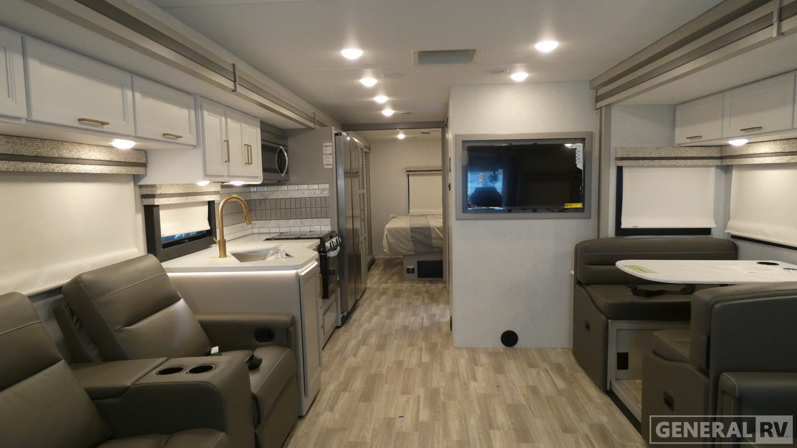 2026 Thor Motor Coach WINDSPORT 35R in longmont CO