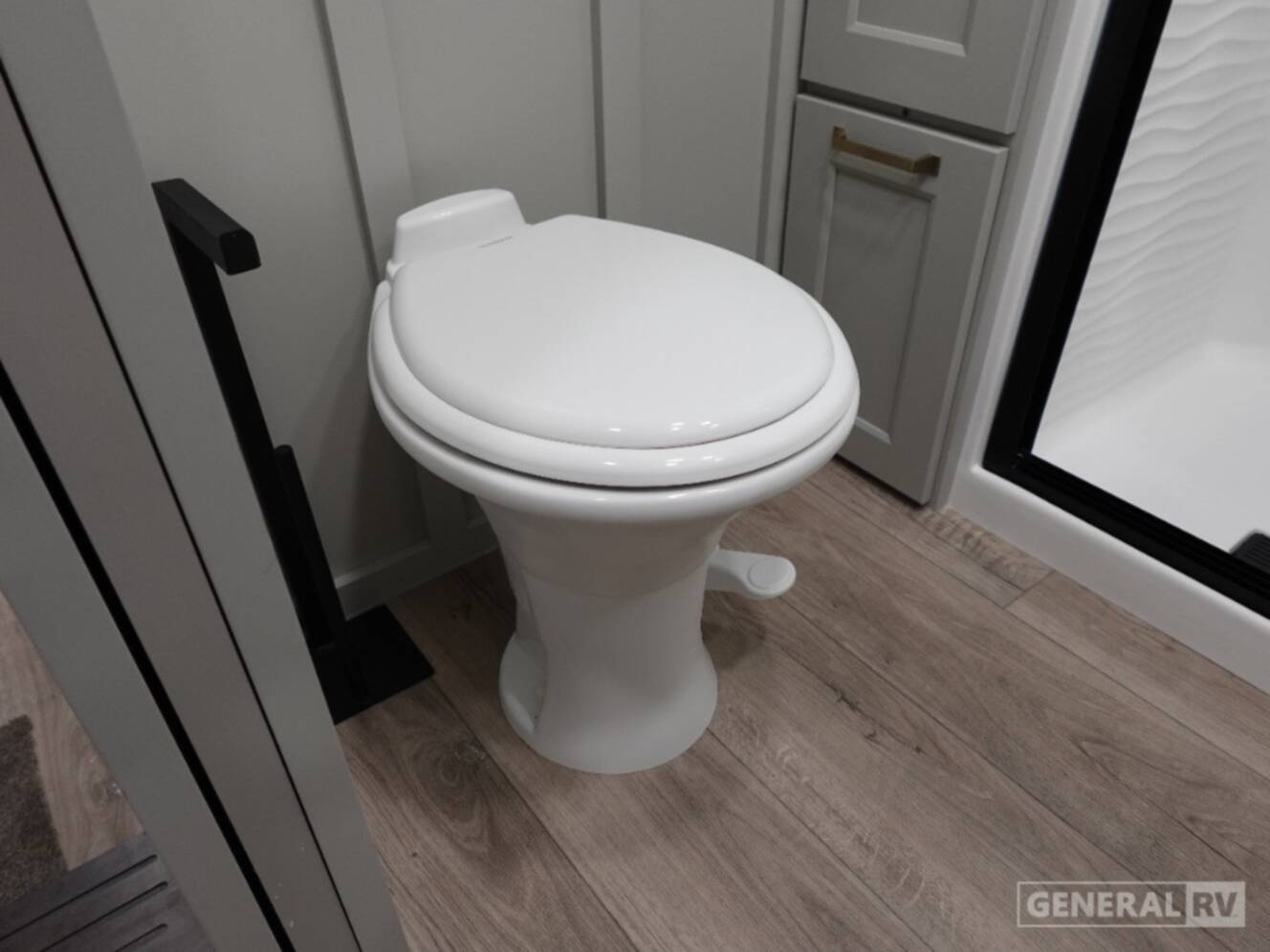 A photo of this 2025 Brinkley MODEL G 3250