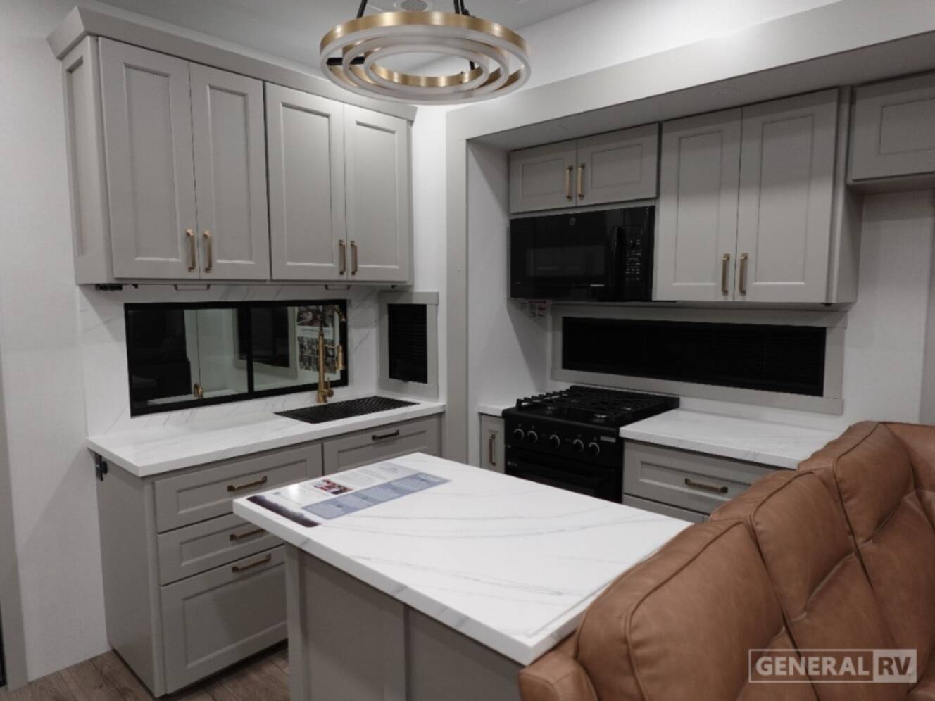 A photo of this 2025 Brinkley MODEL G 3250