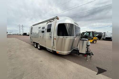 2019 Airstream International Serenity 23CB in tea SD