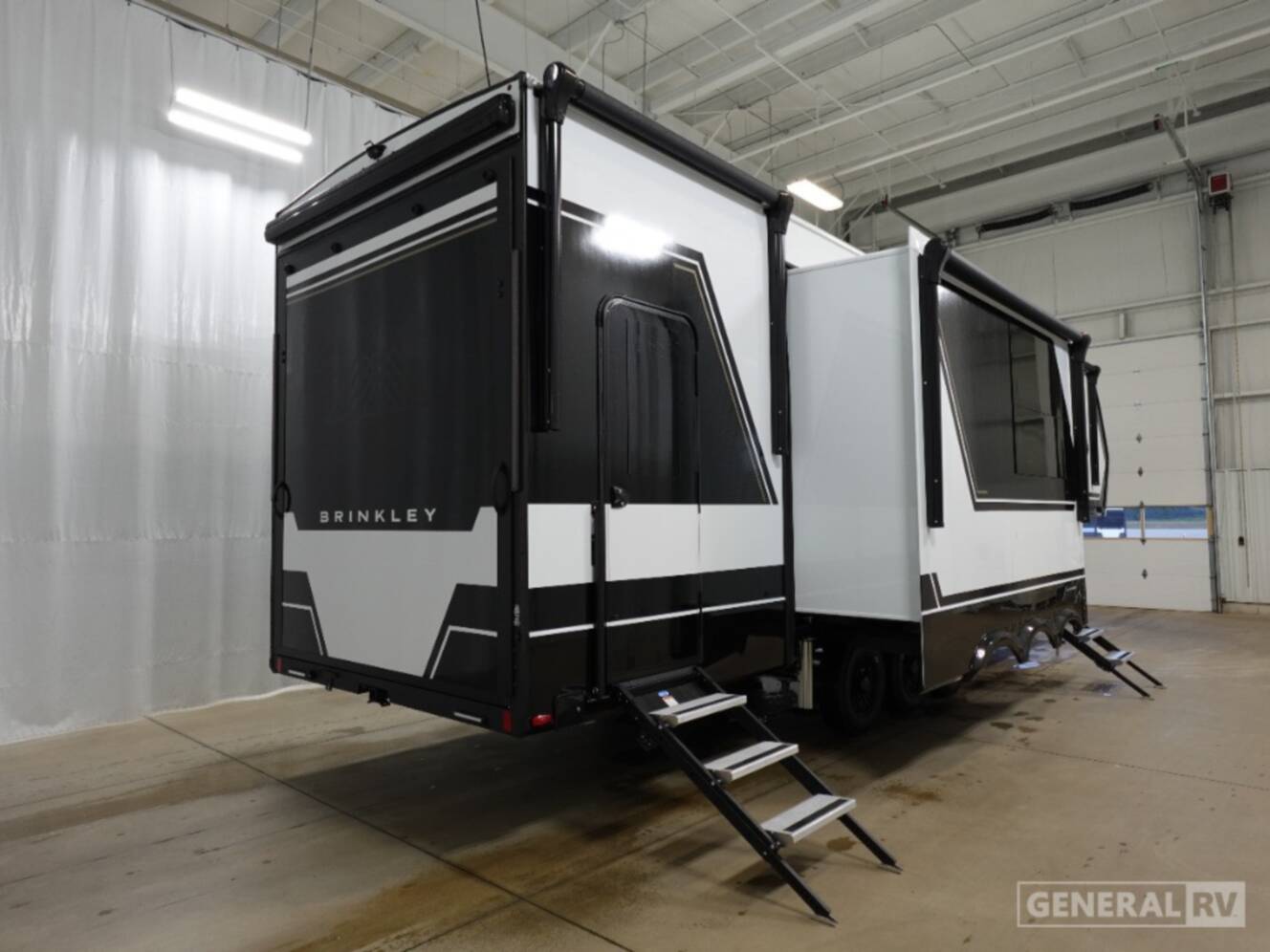 A photo of this 2026 Brinkley MODEL G 3250