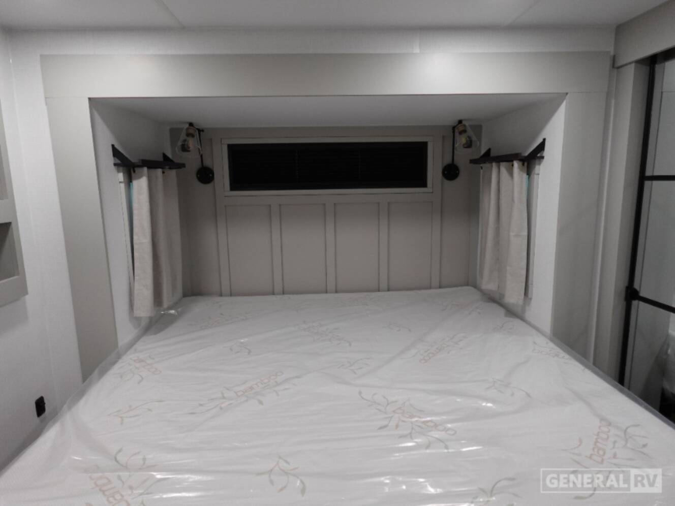 A photo of this 2026 Brinkley MODEL G 3250