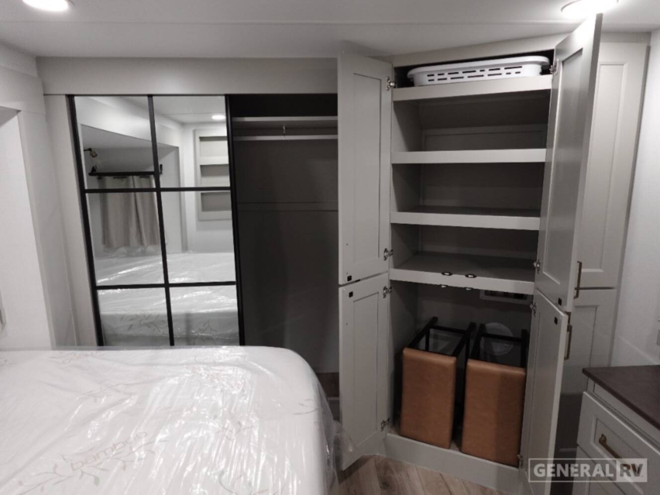 A photo of this 2026 Brinkley MODEL G 3250