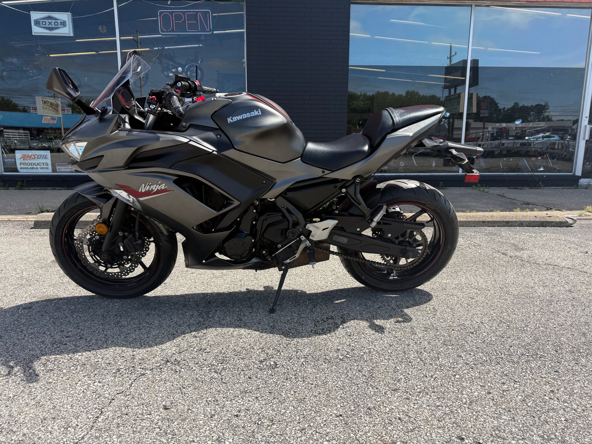 2022 Kawasaki Ninja 650 BASE in Madison, IN