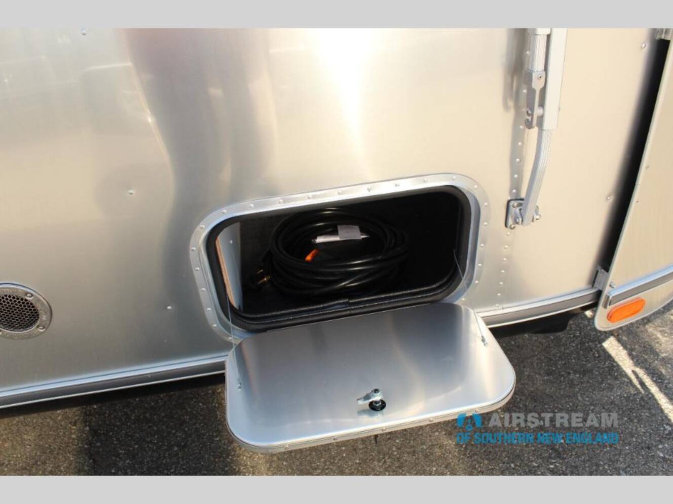 A photo of this 2026 Airstream Trade Wind 25FBQ