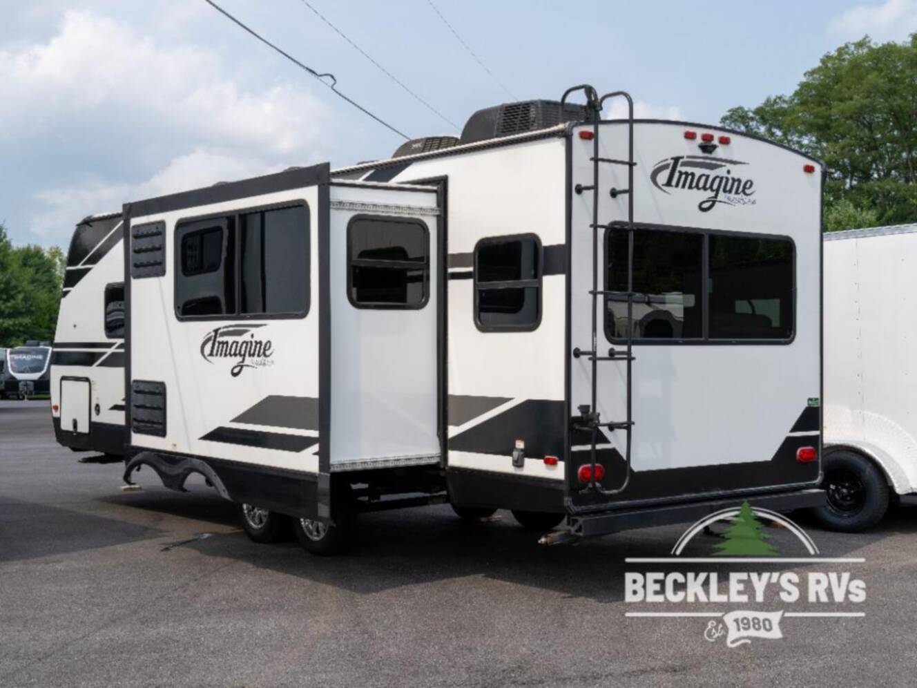 A photo of this 2021 Grand Design Imagine 2500RL
