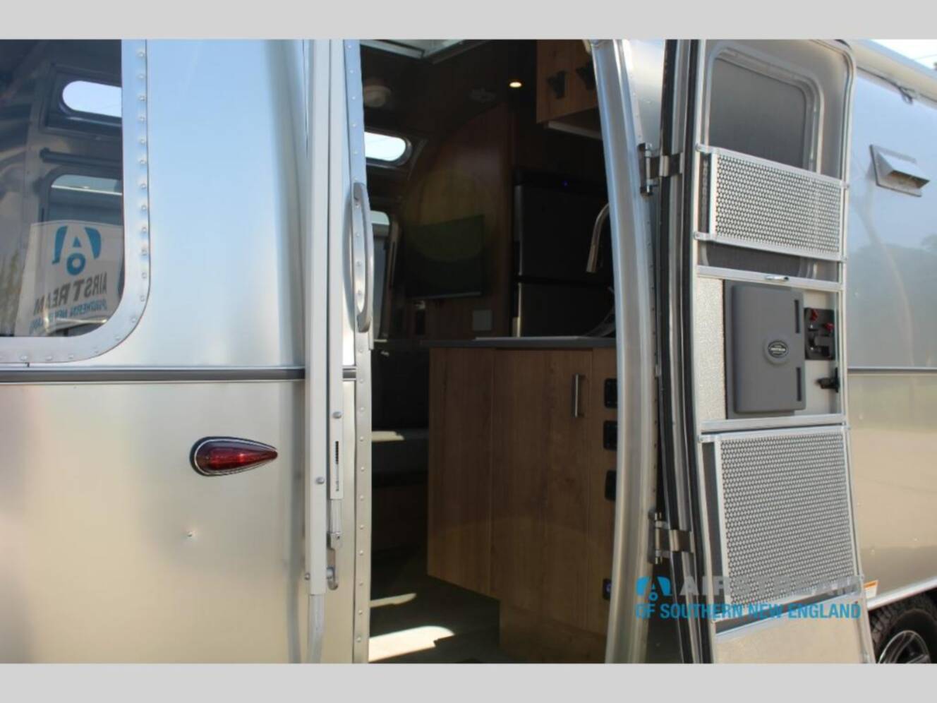 A photo of this 2026 Airstream Trade Wind 25FBQ