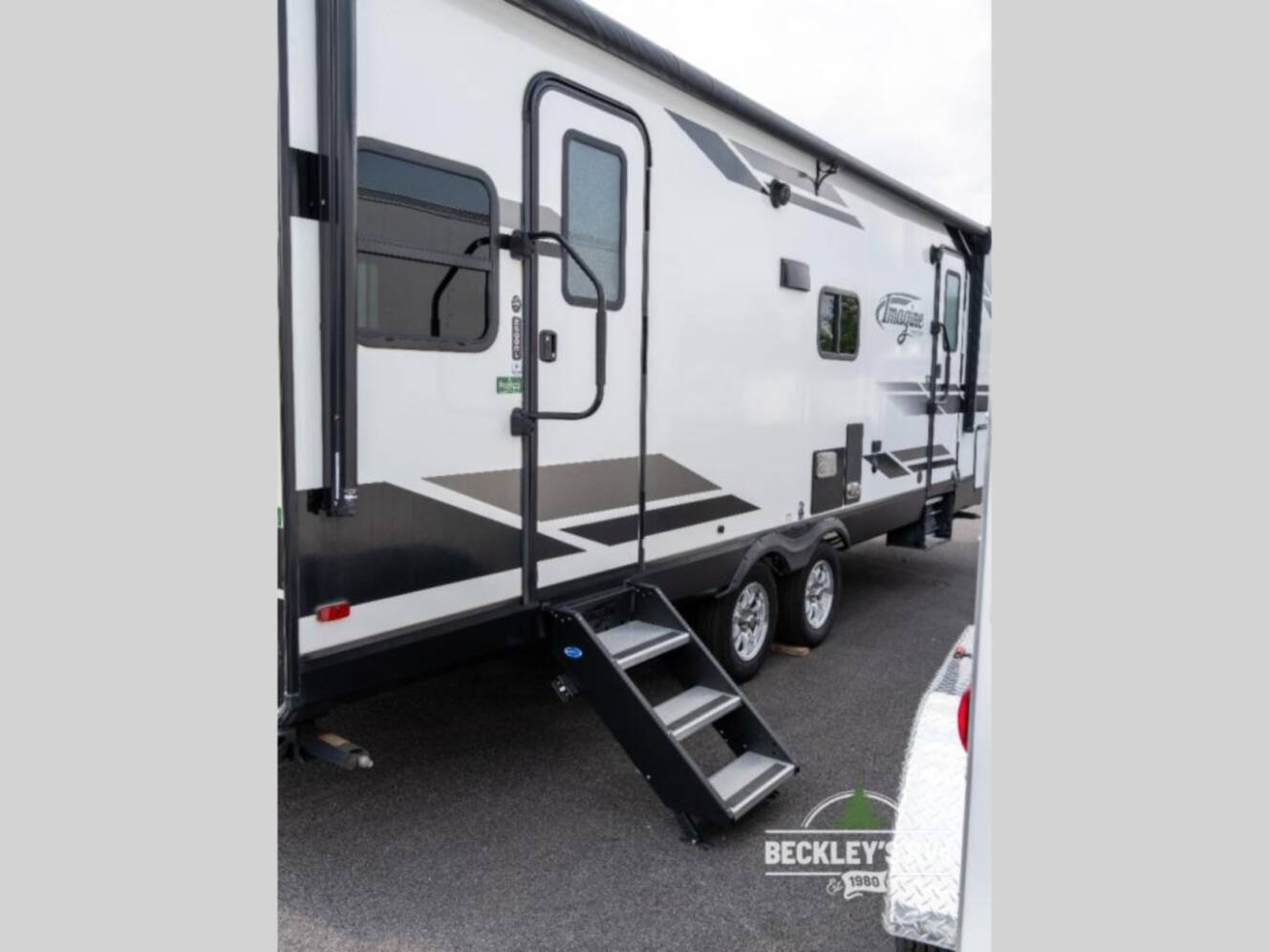 A photo of this 2021 Grand Design Imagine 2500RL