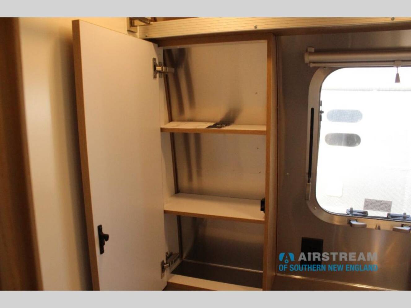 A photo of this 2026 Airstream Trade Wind 25FBQ