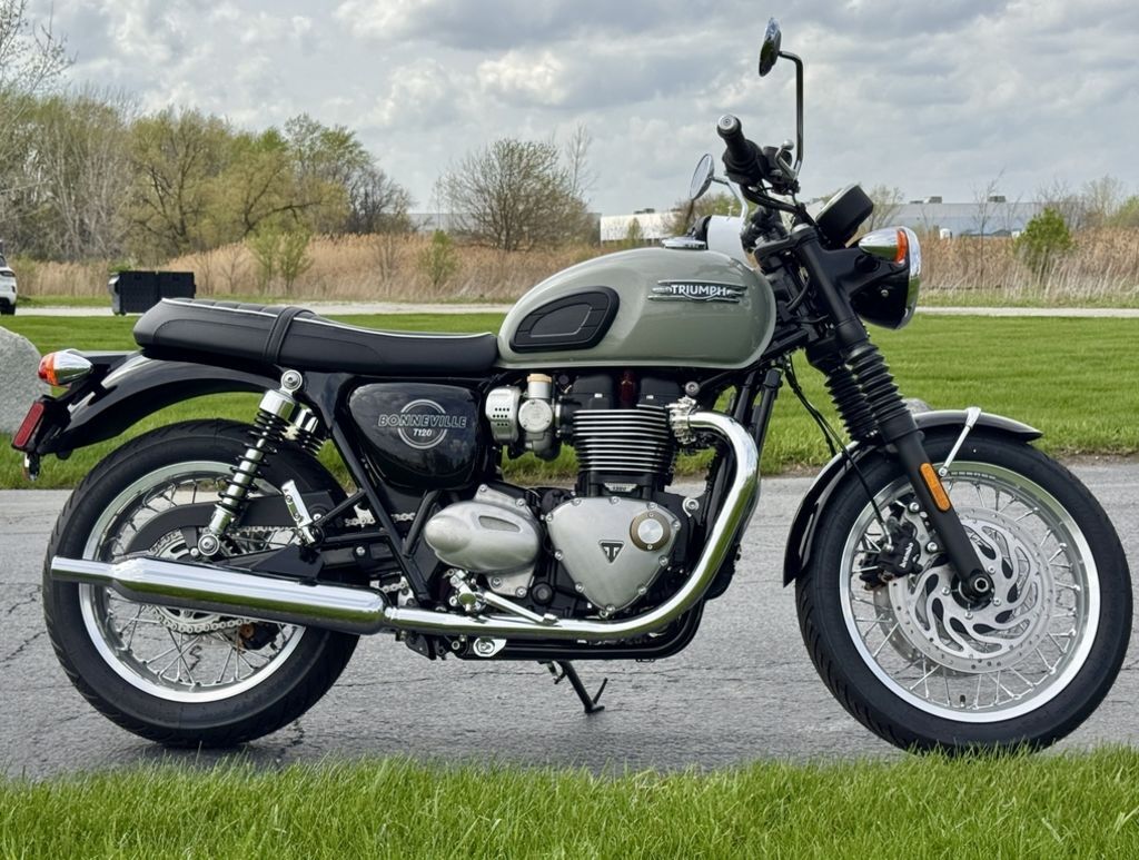 2026 Triumph Bonneville T120 Stone grey BASE in Monee, IL