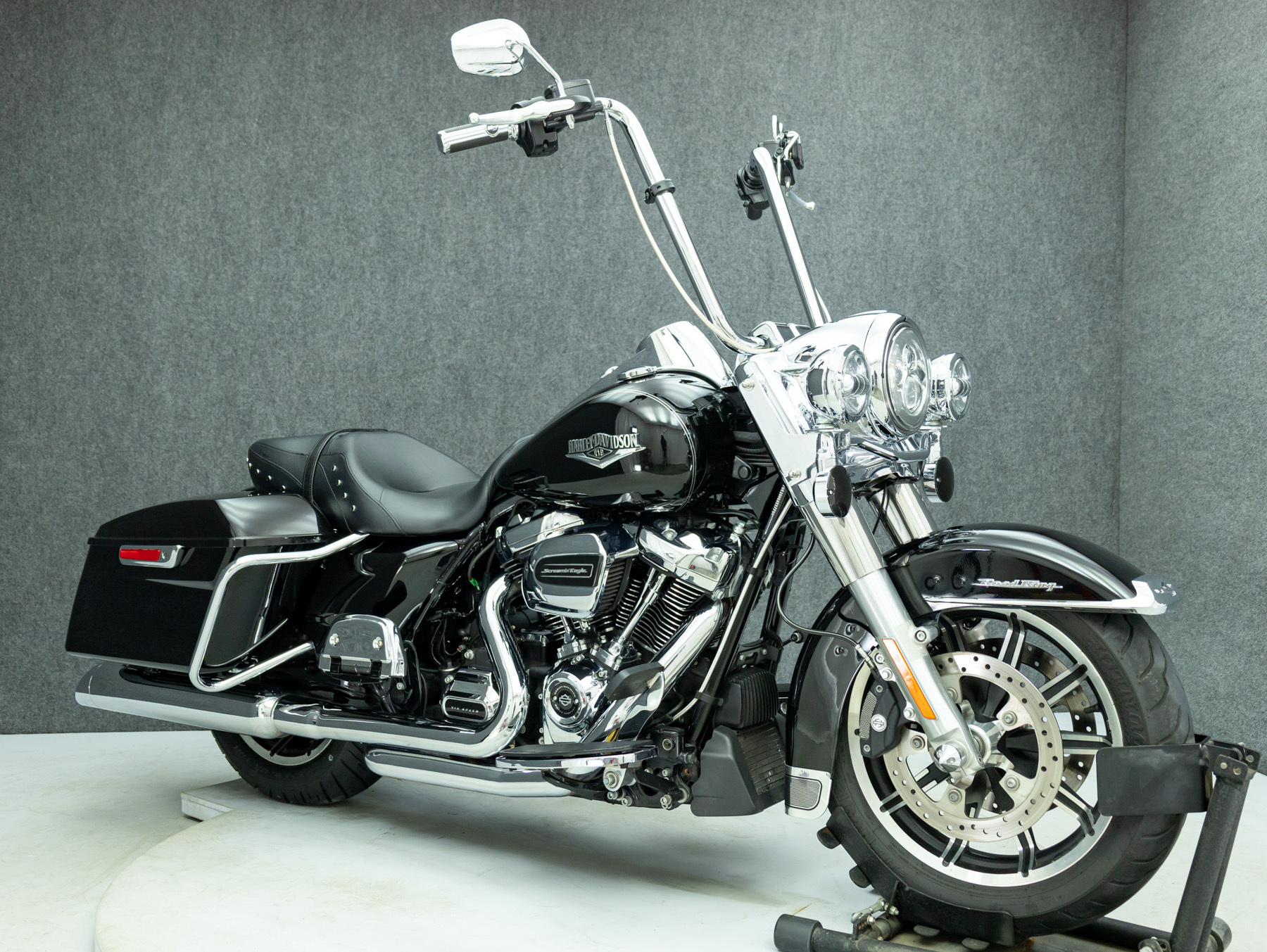 2017 Harley Davidson FLHR ROAD KING W/ABS FLHRC in Coxsackie, NY