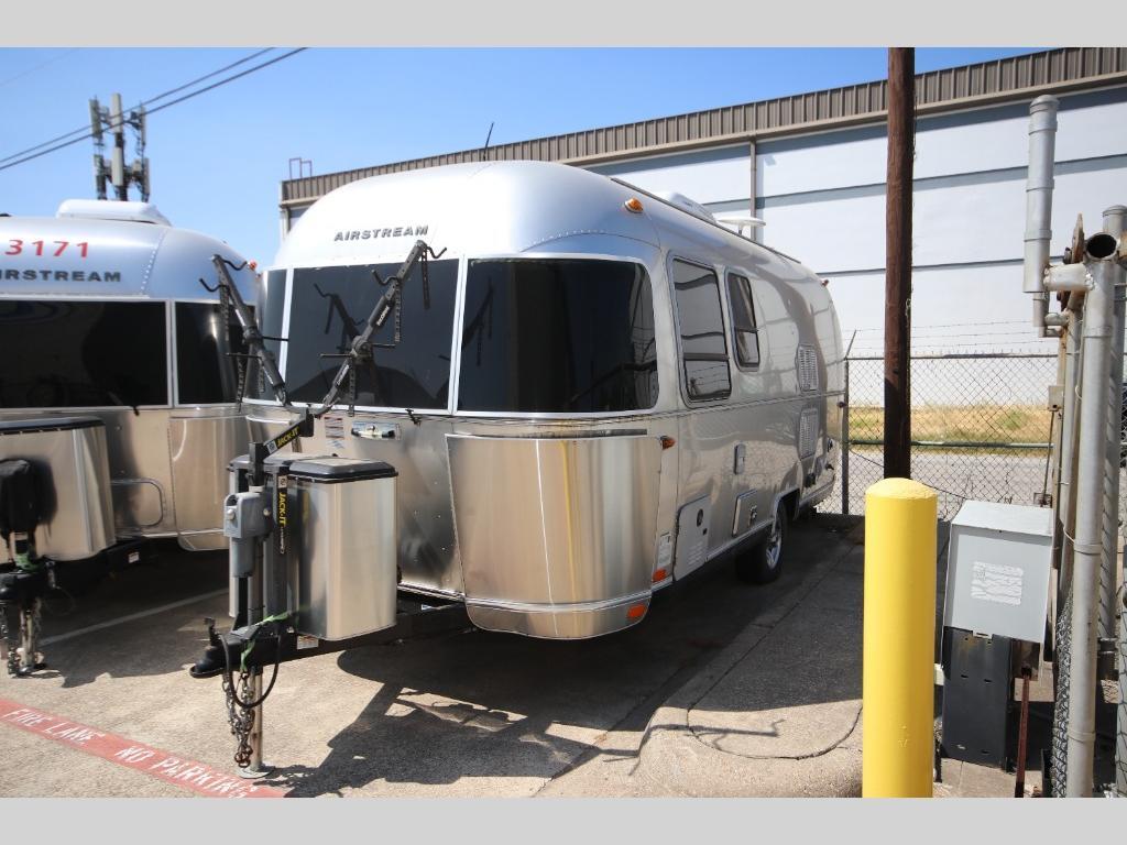 View more photos of this listing