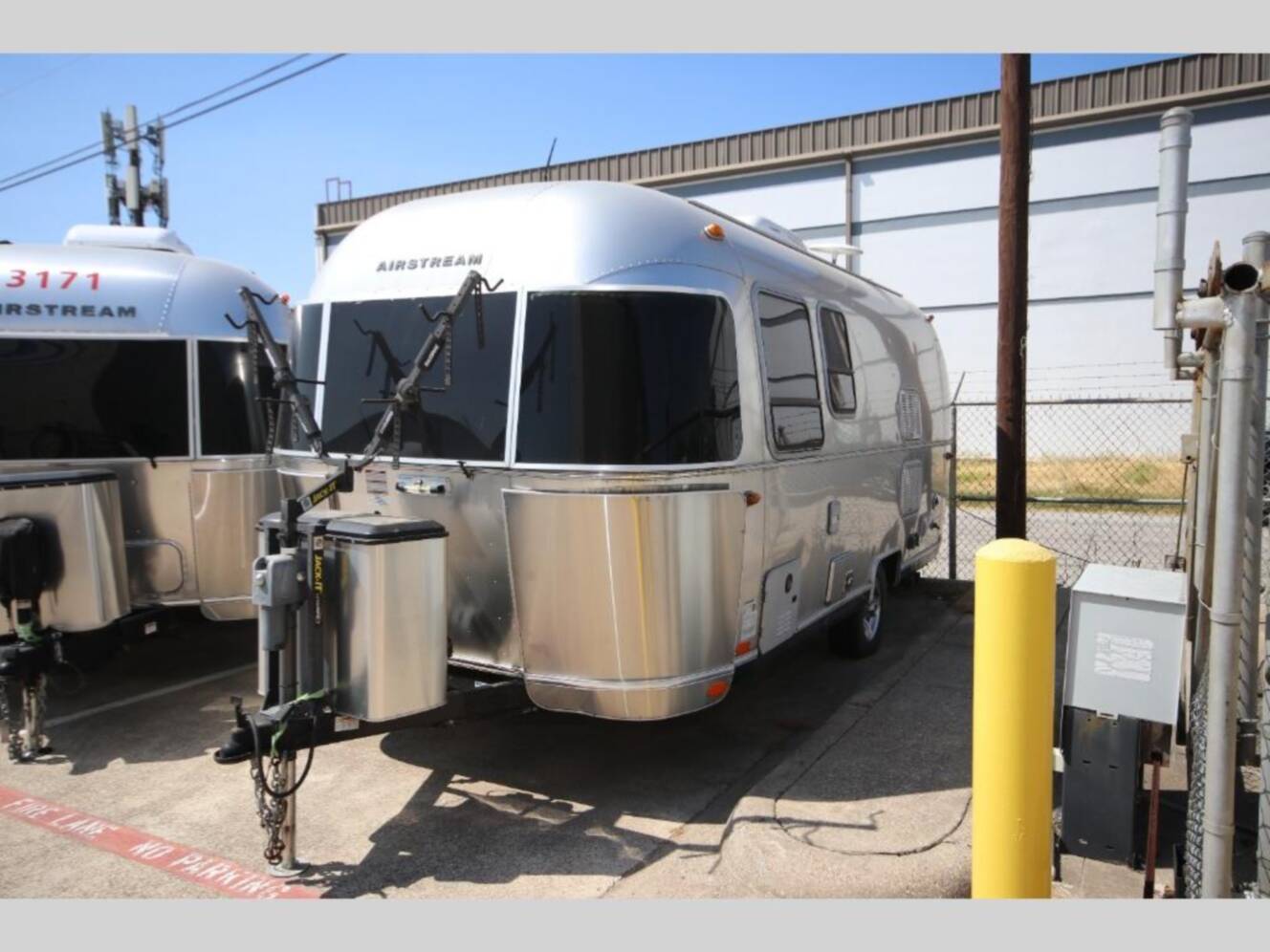 A photo of this 2019 Airstream Sport 22FB