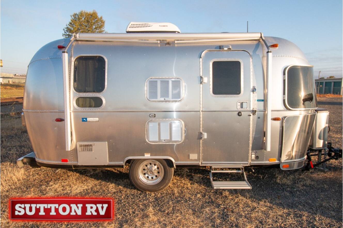 A photo of this 2019 Airstream Tommy Bahama 19CB
