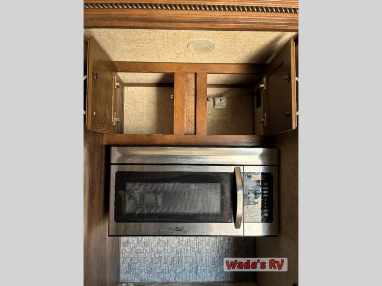A photo of this 2015 Keystone Rv Alpine 3900RE