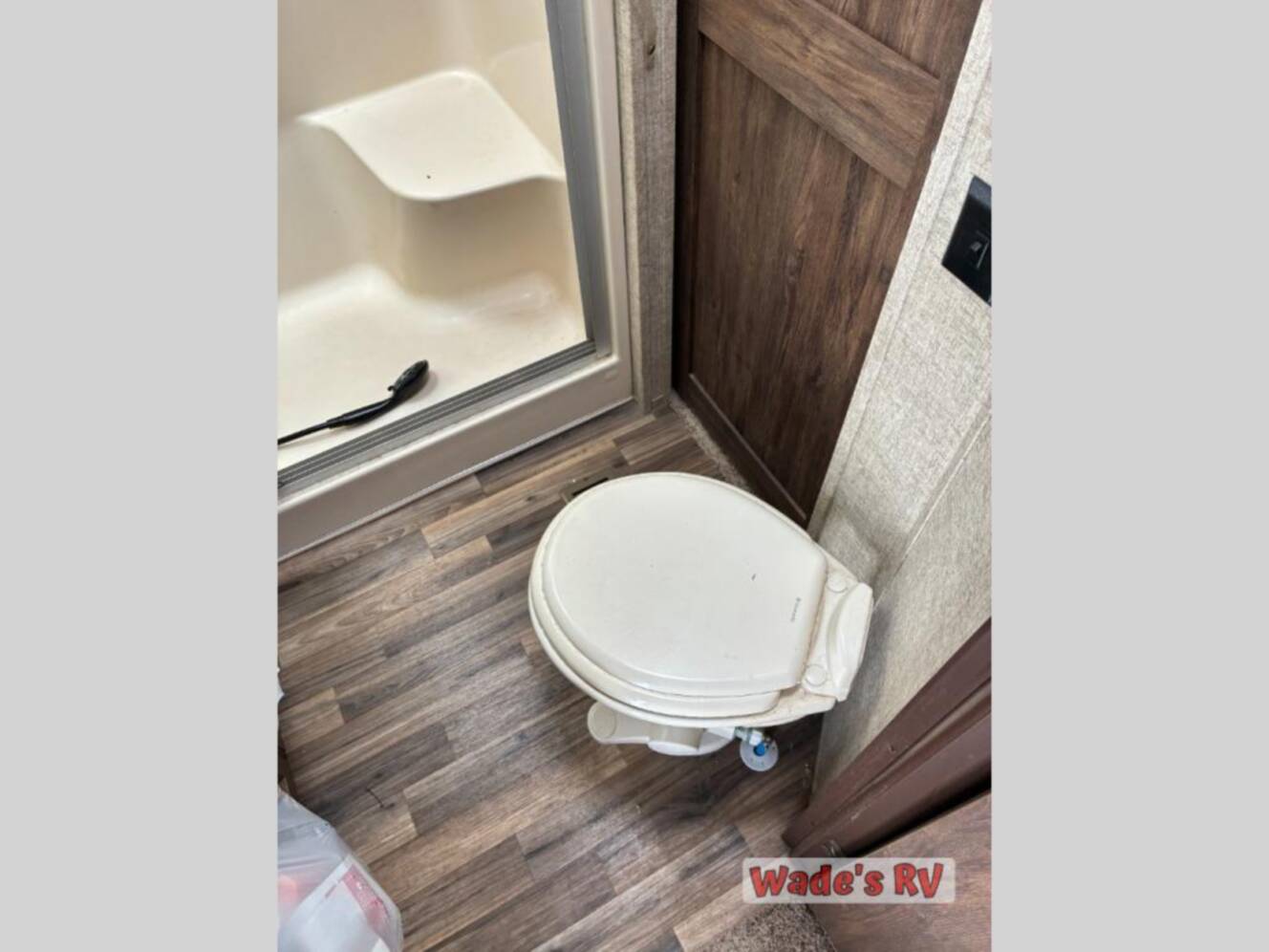 A photo of this 2015 Keystone Rv Alpine 3900RE