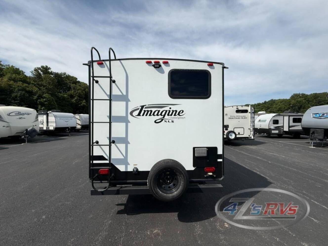 A photo of this 2019 Grand Design Imagine XLS 21BHE