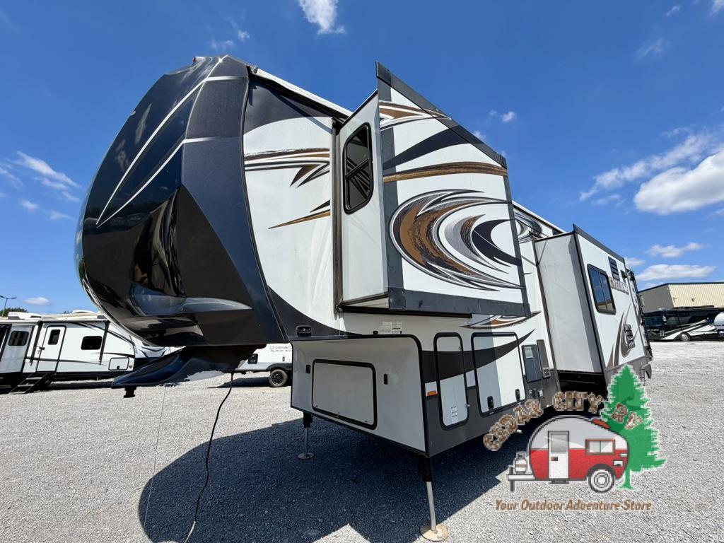 2013 Heartland Cyclone 3800 in lebanon TN