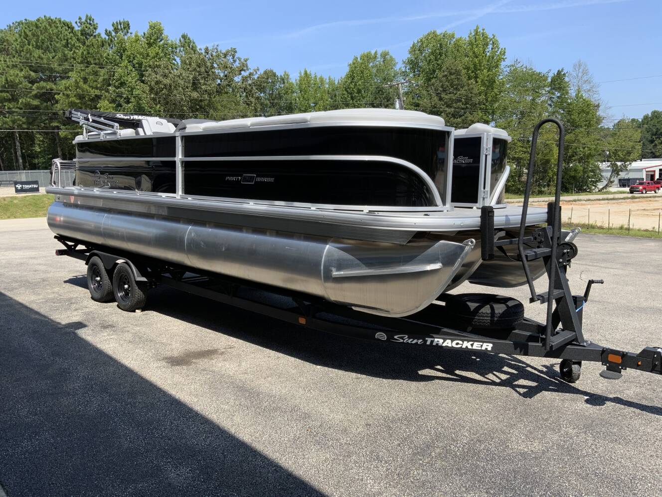A photo of this 2027 Sun Tracker PARTY BARGE® 24 XP3