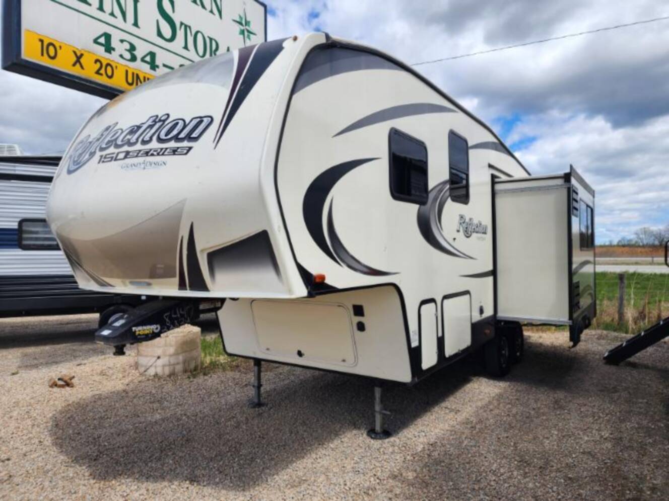 A photo of this 2019 Grand Design Reflection 150 230RL
