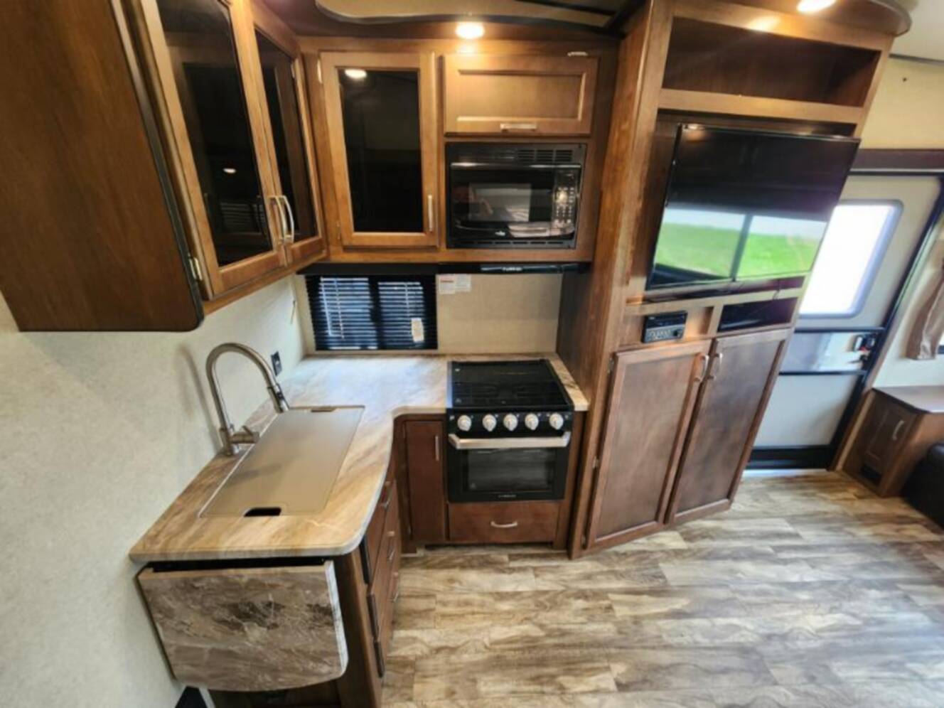 A photo of this 2019 Grand Design Reflection 150 230RL
