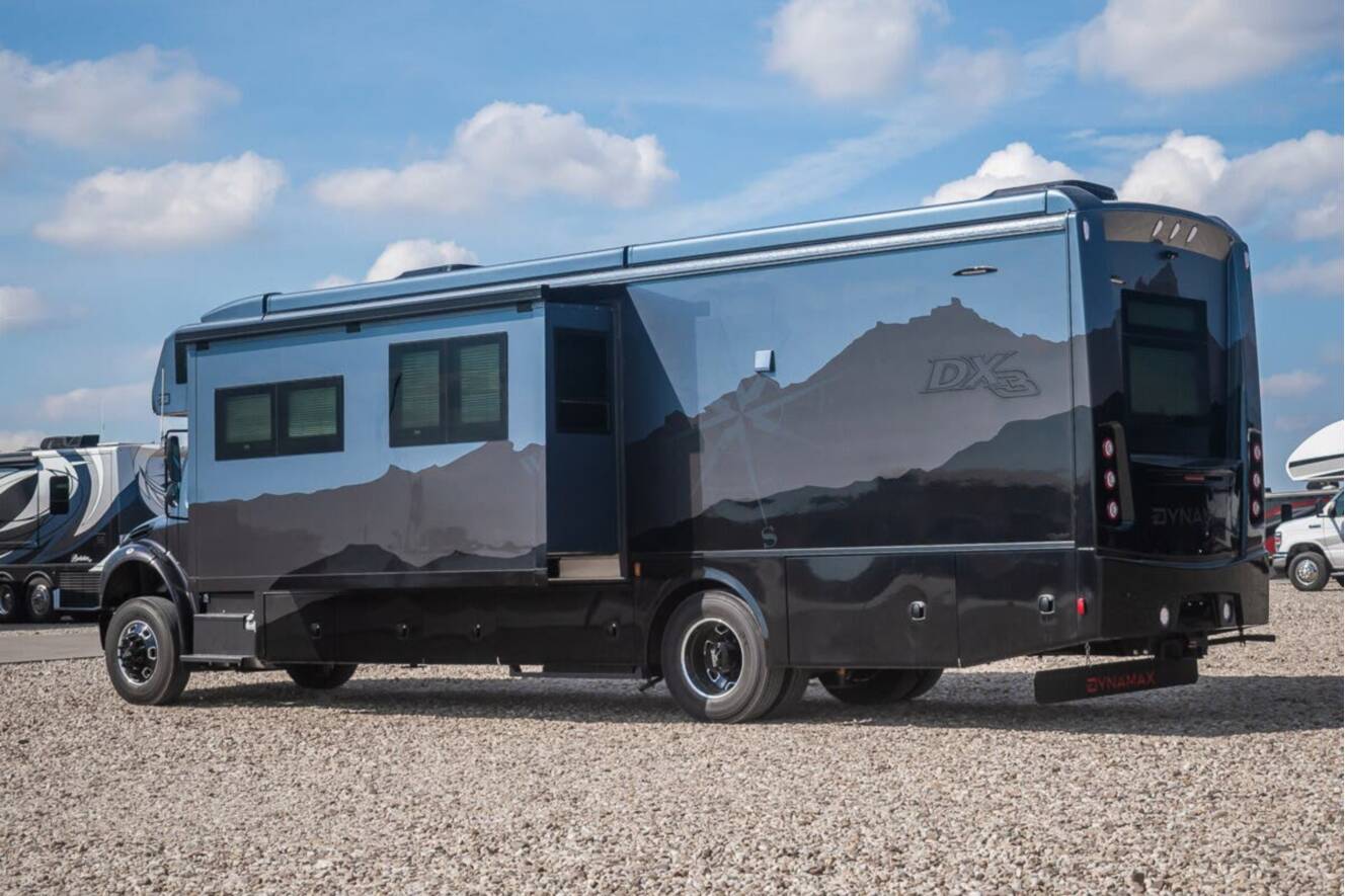 A photo of this 2027 Dynamax Corp DX3 34KD
