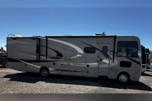 2015 Thor Motor Coach Hurricane 34E in mesa AZ