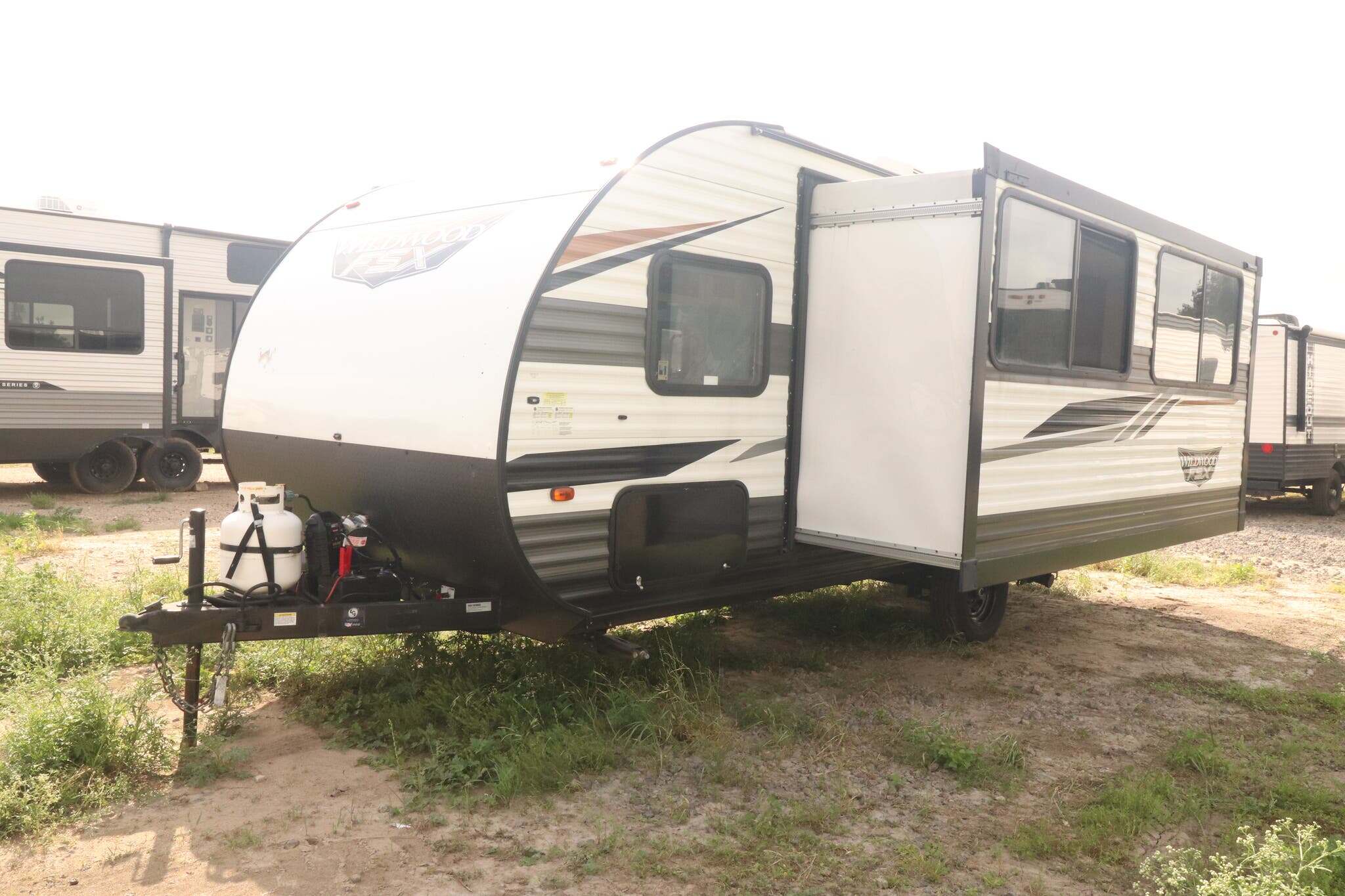 2022 Forest River Wildwood FSX 170SS in seguin TX