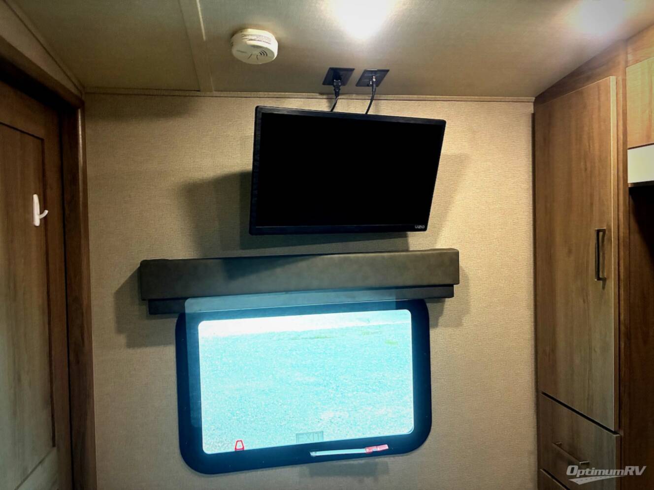 A photo of this 2022 Grand Design Imagine 3250BH
