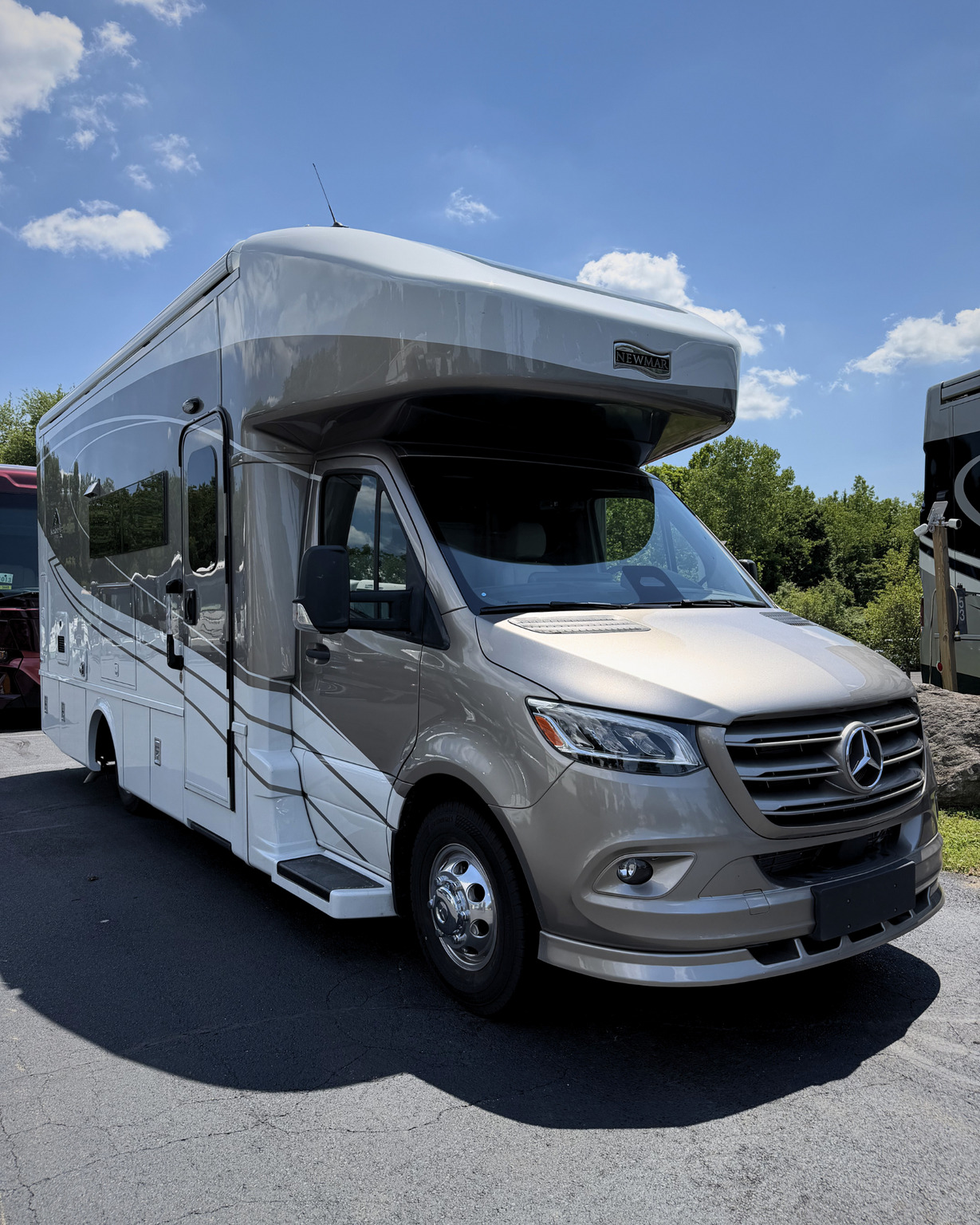 2026 Newmar Freedom Aire 2515 RV