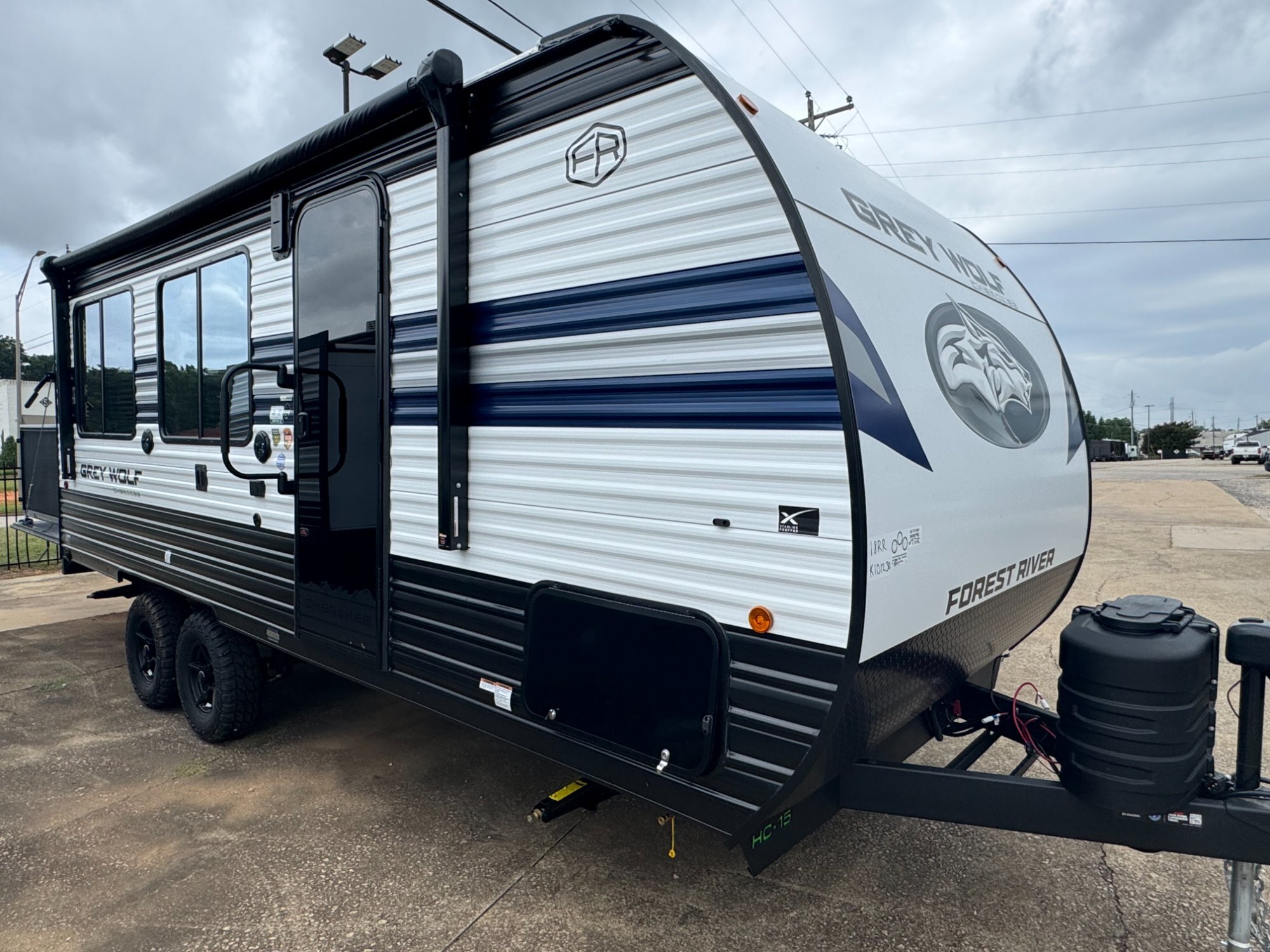2027 Forest River Cherokee Grey Wolf 18RR Travel Trailer Toy Hauler RV