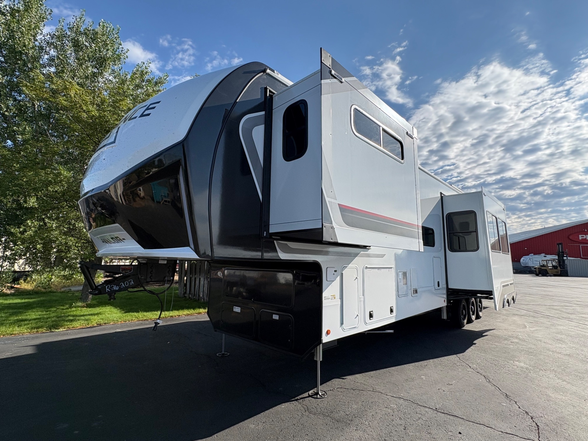 2027 Alliance Valor 44V14 in billings MT