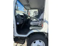 2025 ISUZU NRR