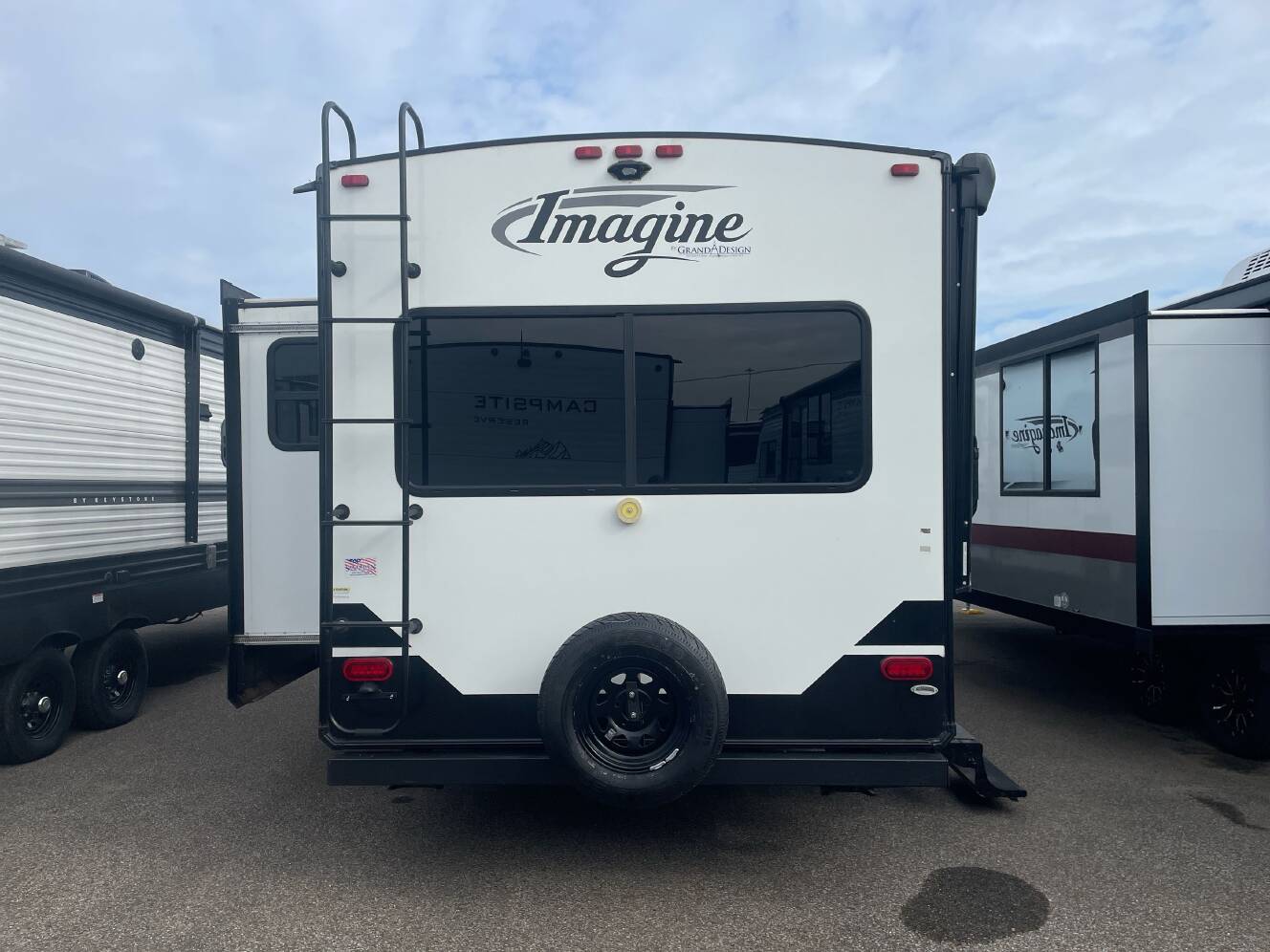 A photo of this 2021 Grand Design IMAGINE 2500RL