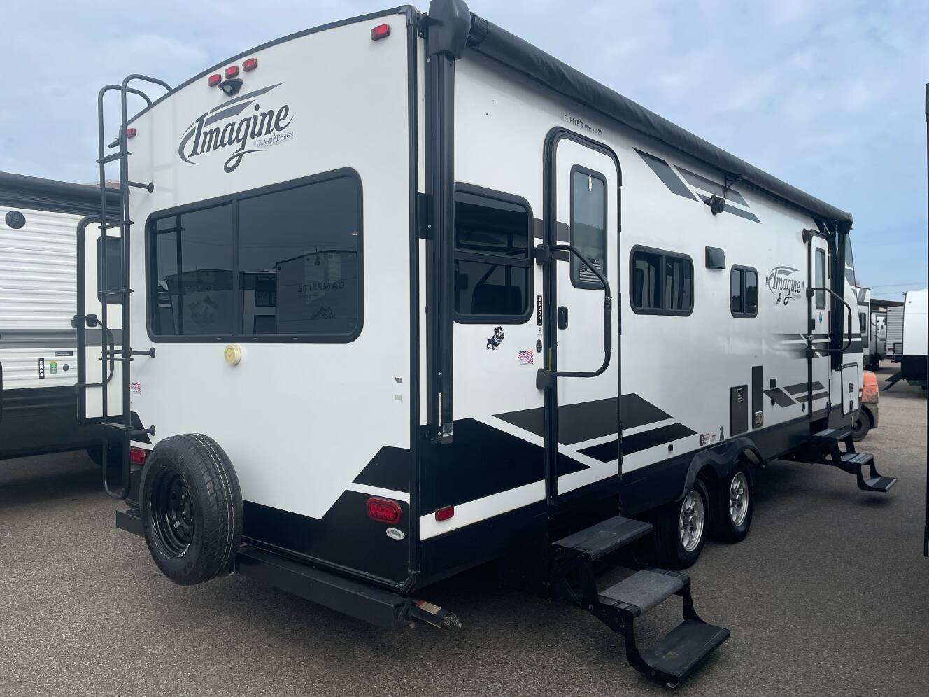 A photo of this 2021 Grand Design IMAGINE 2500RL