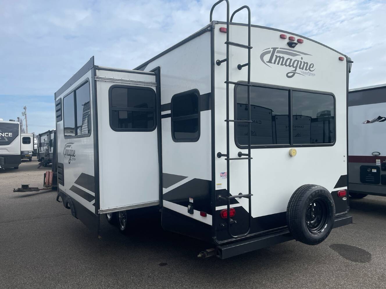 A photo of this 2021 Grand Design IMAGINE 2500RL