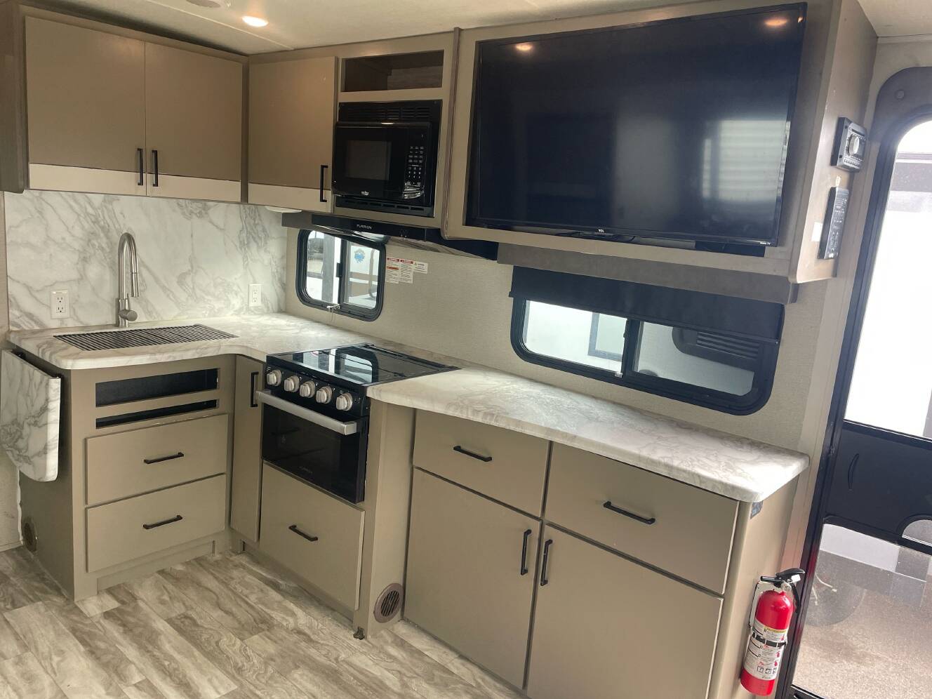 A photo of this 2021 Grand Design IMAGINE 2500RL