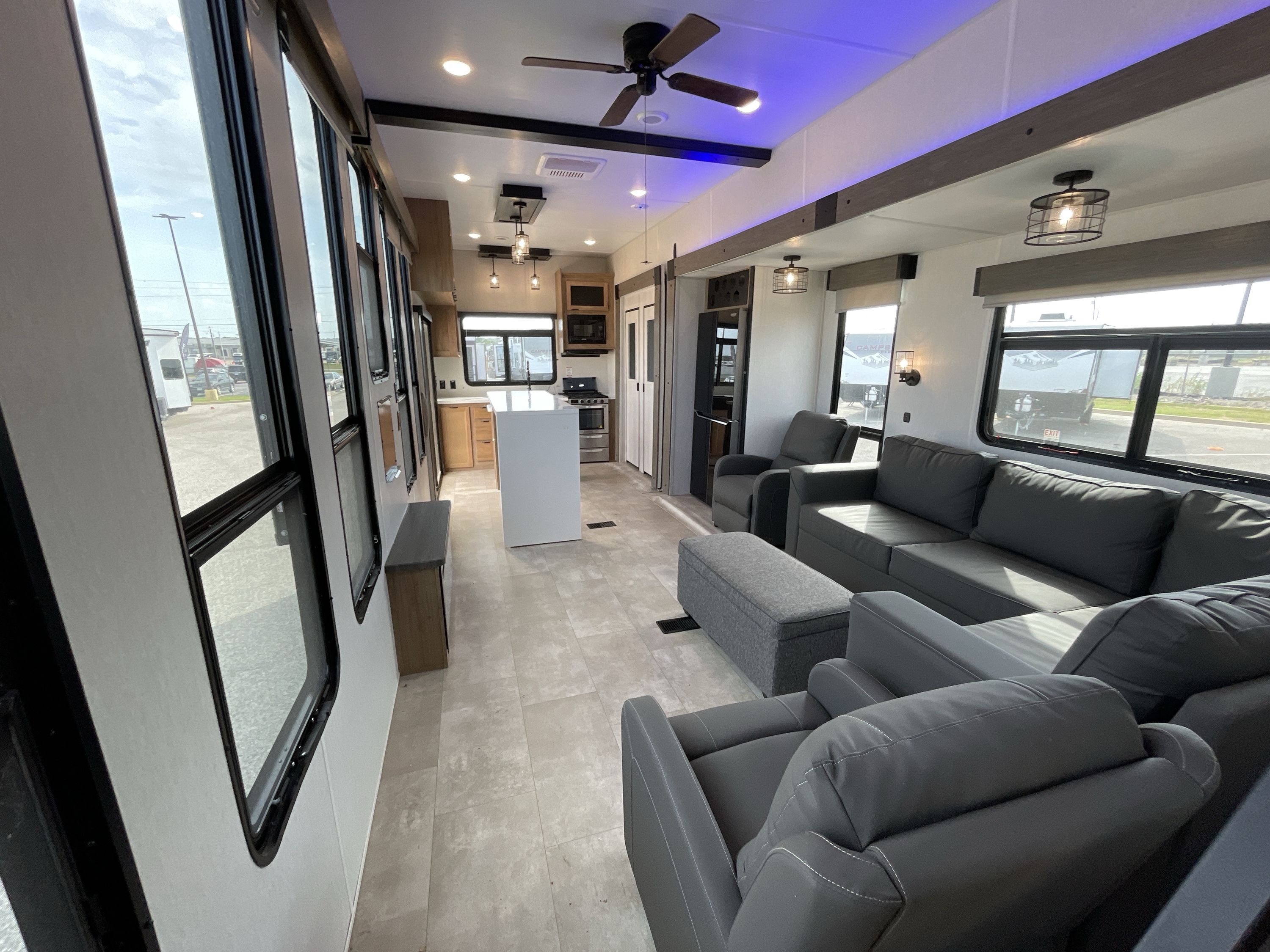 2024 Forest River TIMBERWOLF BLACK LABEL 39ALBL in alvarado TX