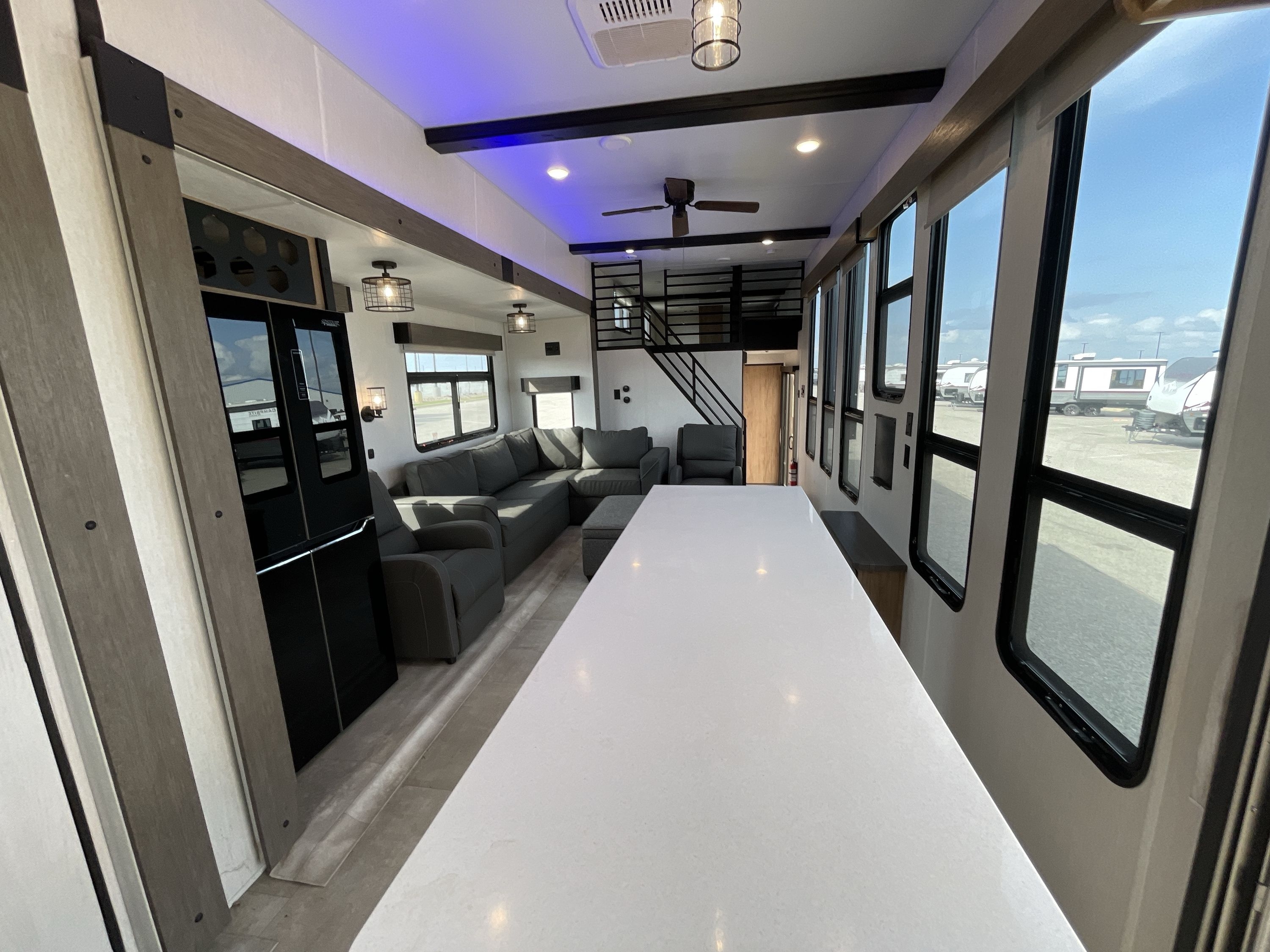2024 Forest River TIMBERWOLF BLACK LABEL 39ALBL in alvarado TX