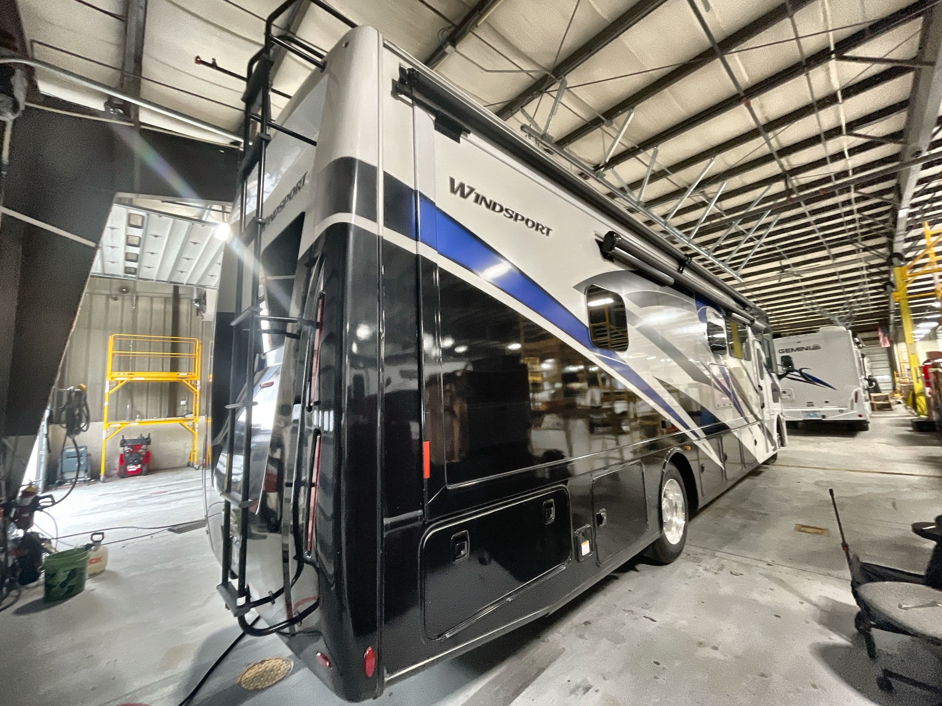 2023 Thor WINDSPORT 34R in berkley MA