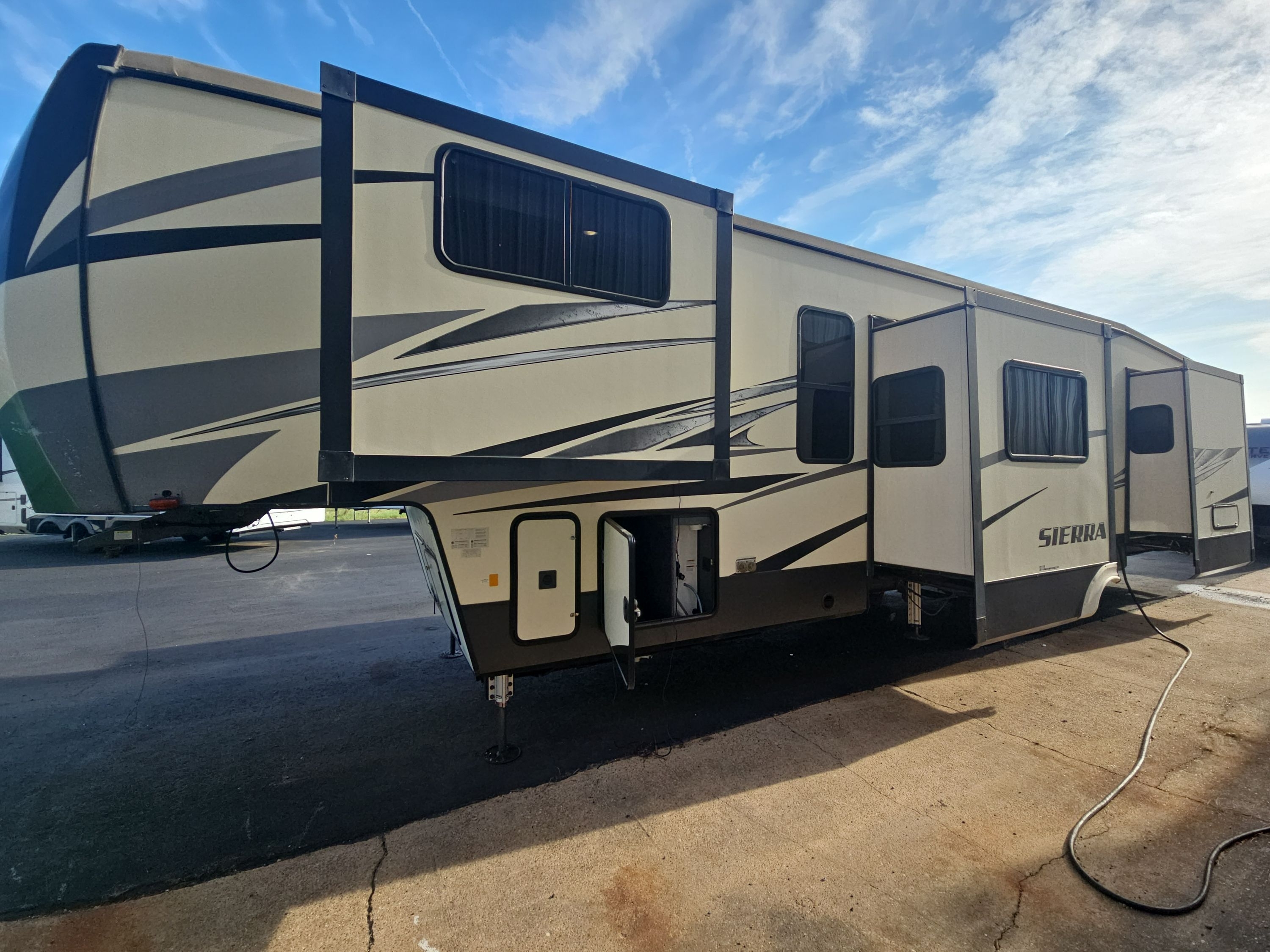 2018 Forest River SIERRA 38FKOK in bossier city LA