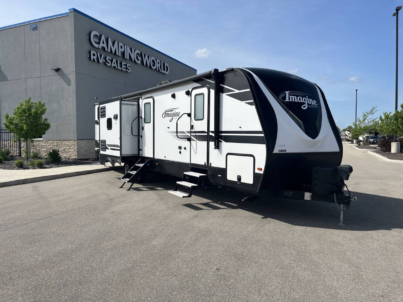 A photo of this 2021 Grand Design IMAGINE 3250BH