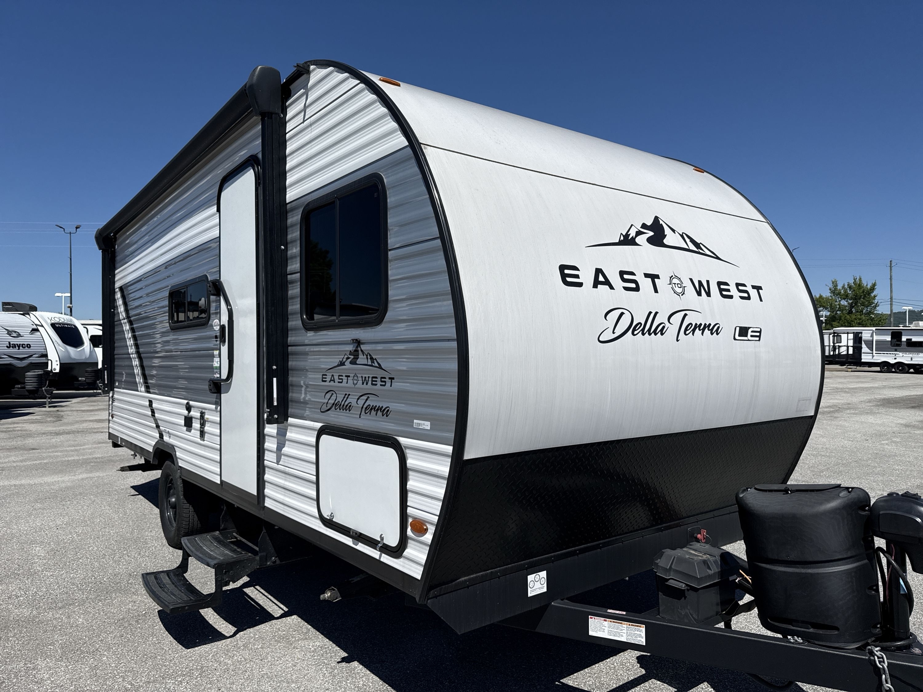 2024 East To West DELLA TERRA LE 181BHSLE in anniston AL