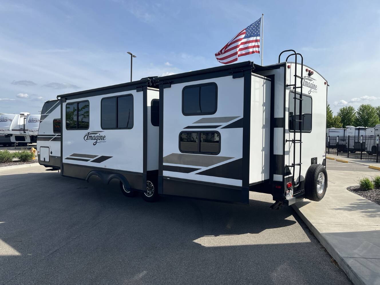 A photo of this 2021 Grand Design IMAGINE 3250BH