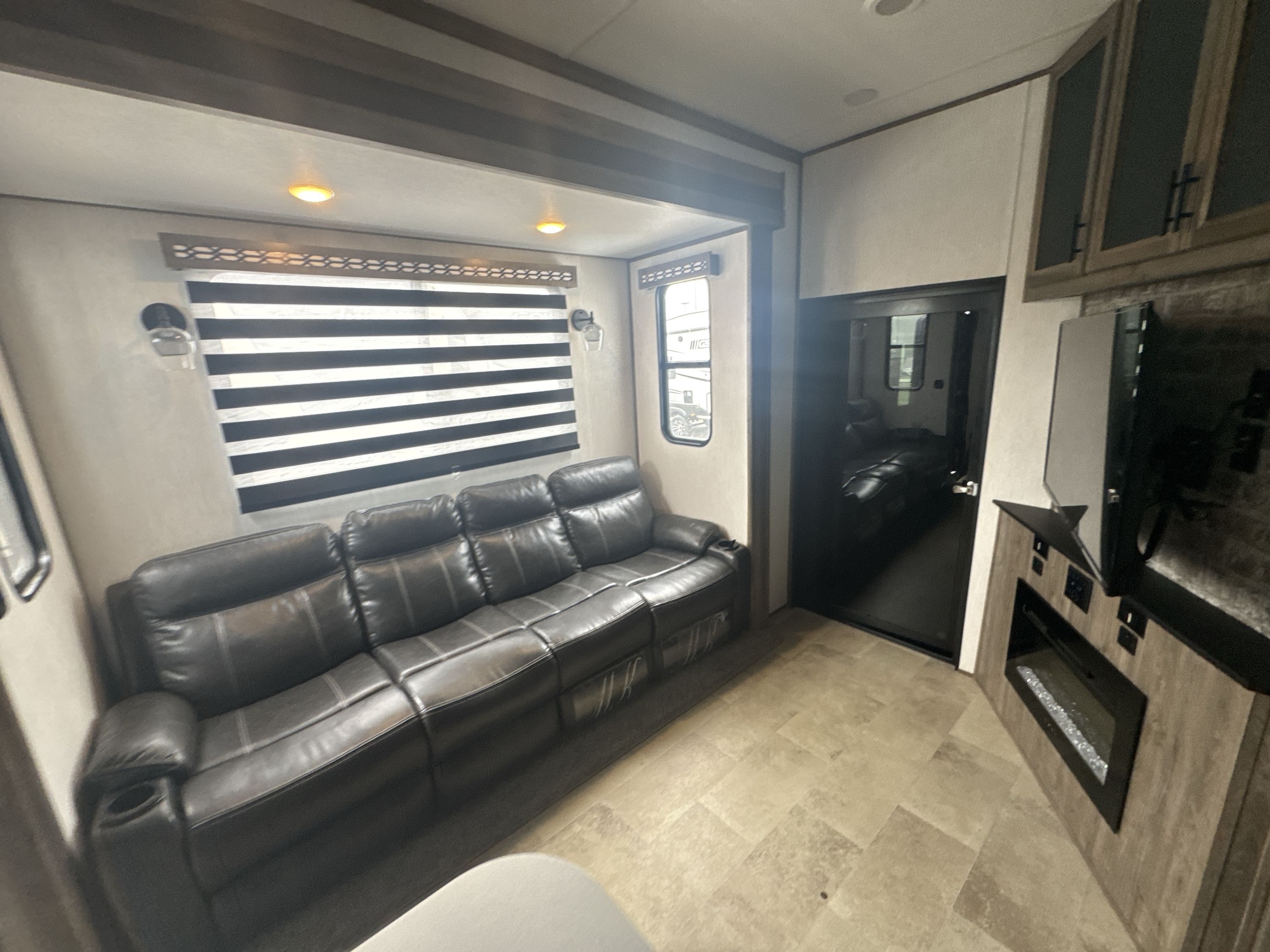2021 Forest River ROGUE ARMORED 351G2 in rossford OH