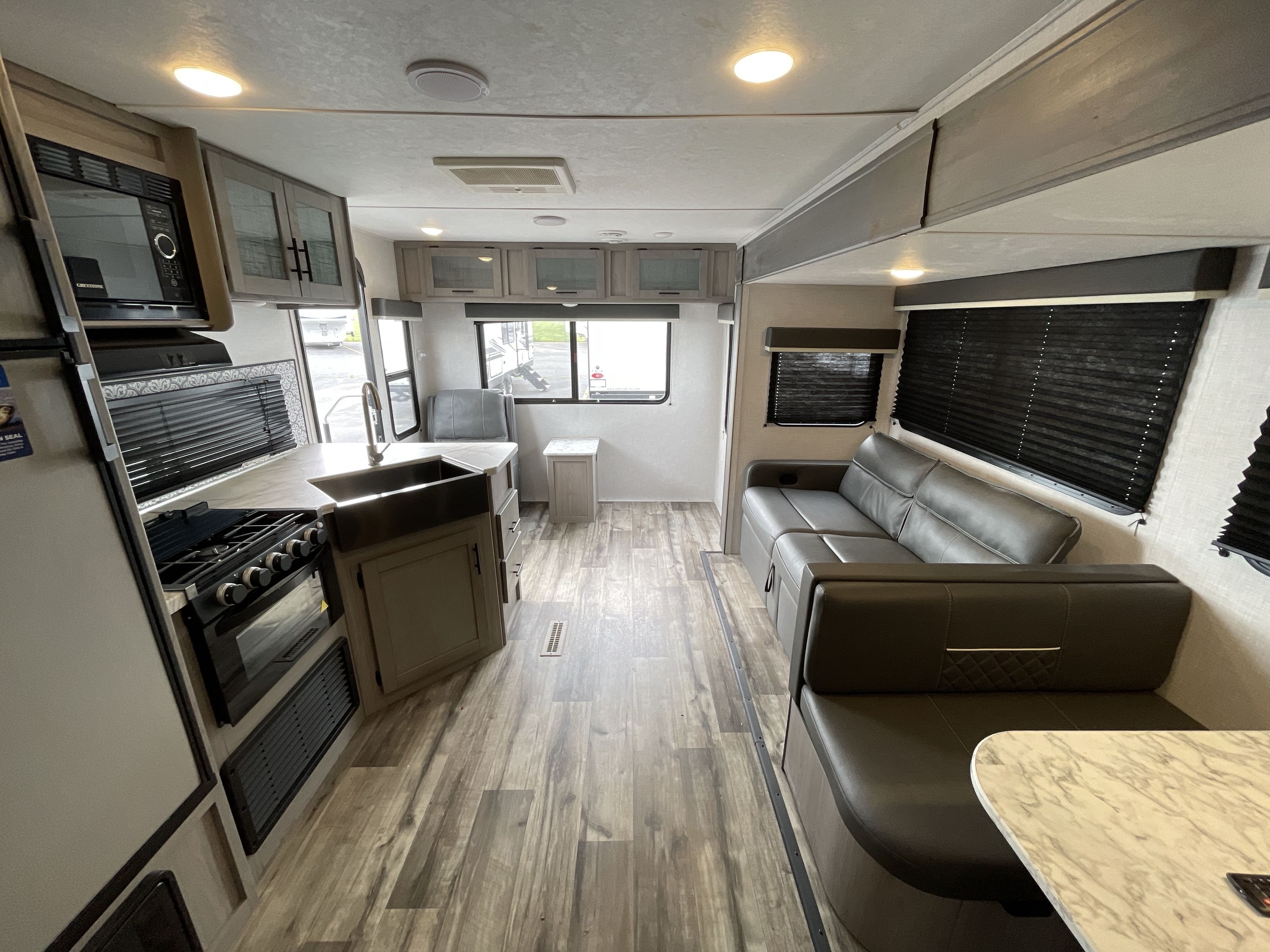 2022 Coleman COLEMAN LIGHT 2715RL in grand rapids MI
