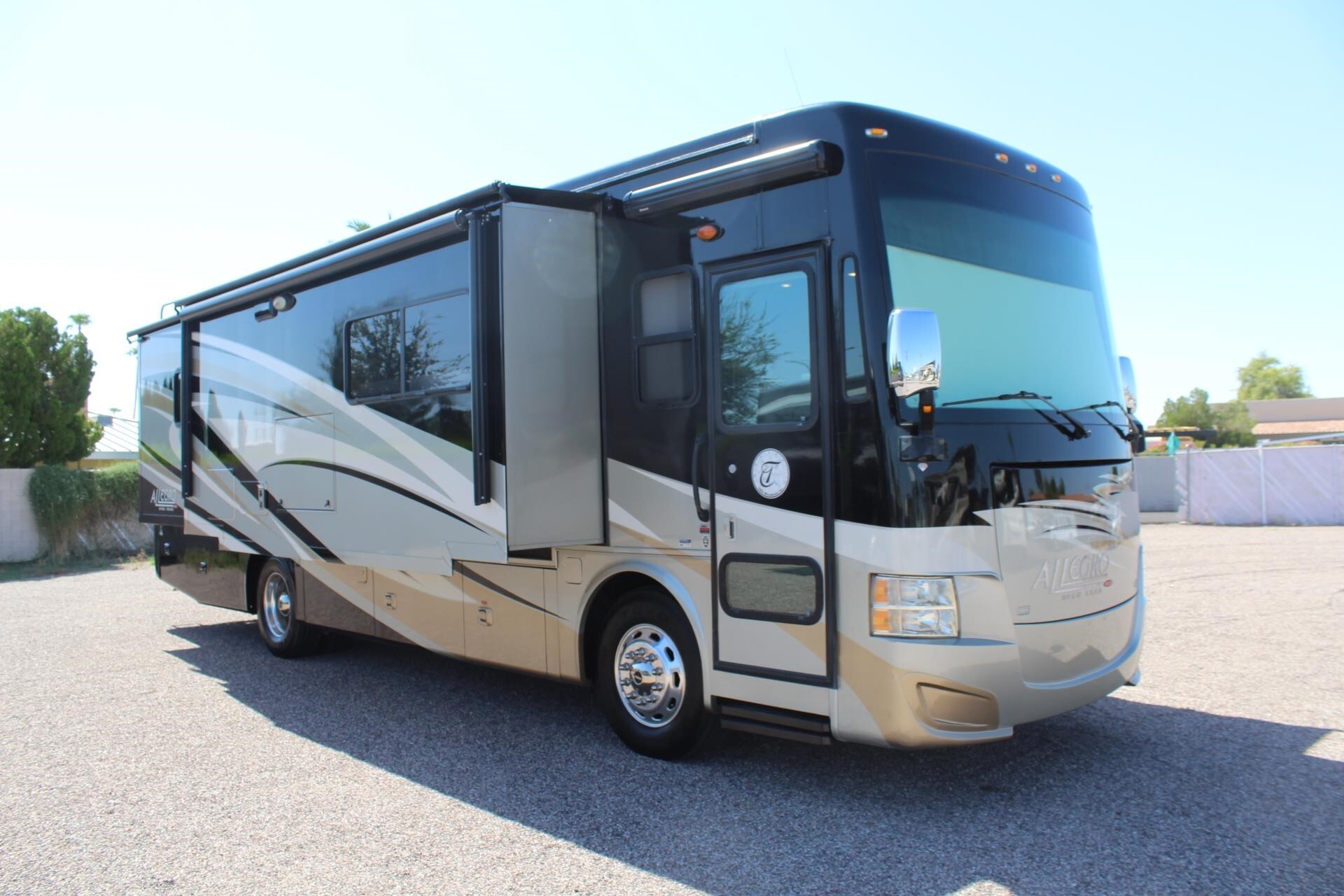 2014 Tiffin ALLEGRO RED 33AA Class A Diesel Motorhome - Diesel Pusher RV