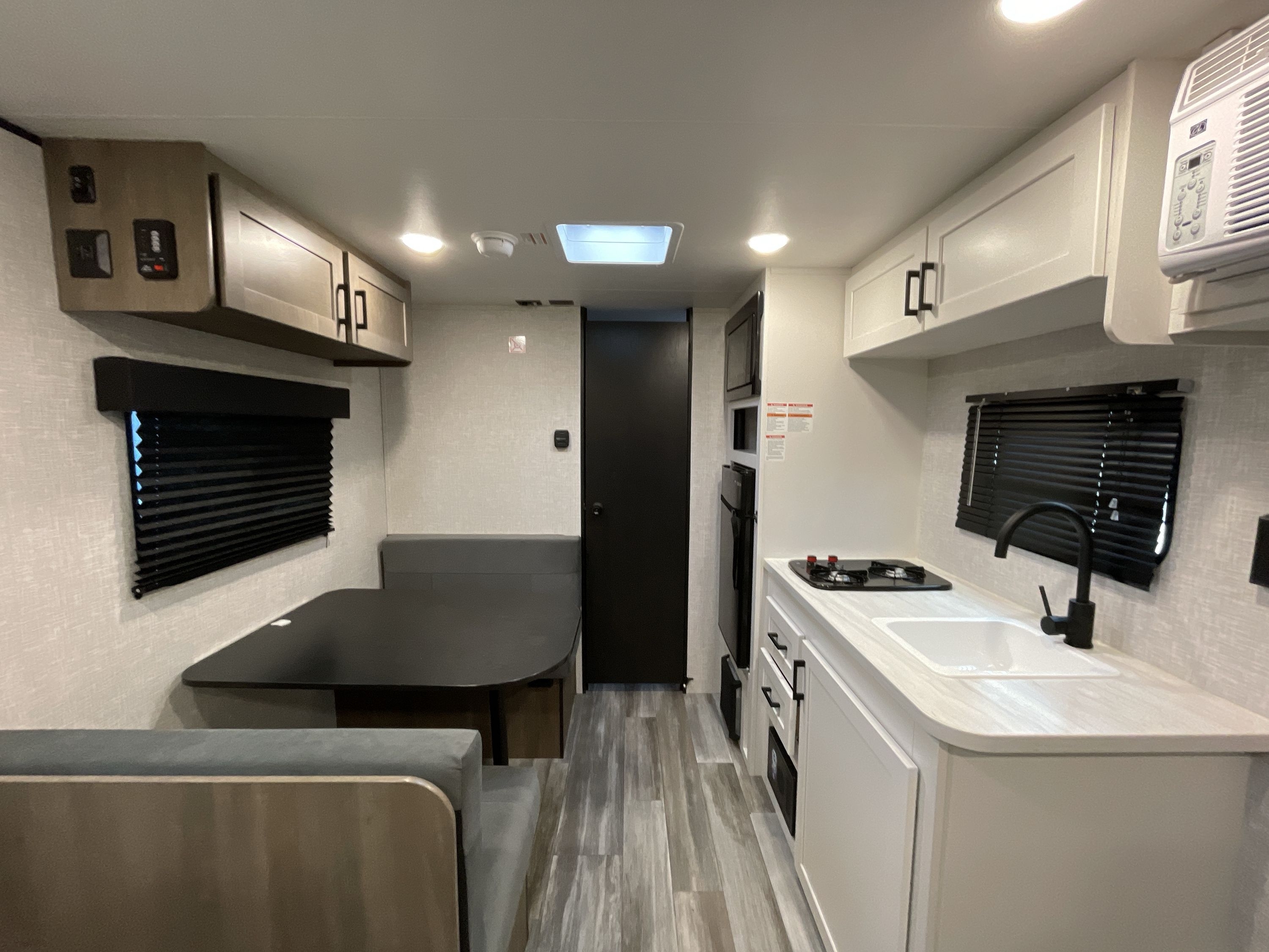 2025 Jayco JAY FLIGHT SLX SPORT 170FQ SPORT EDITION in cedar falls IA